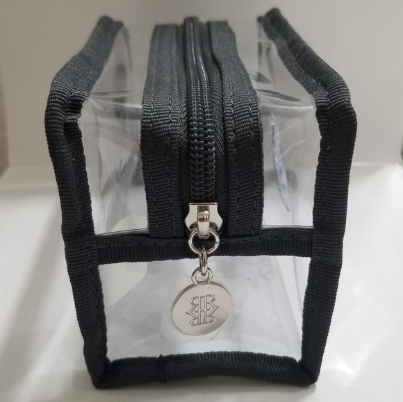 REVIVE COSMETICS SET OF 4 WITH BAG! - Picture 4 of 6